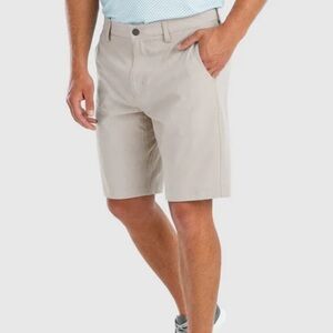 Johnnie-O Calcutta Prep Formance 9" Shorts In Light Khaki